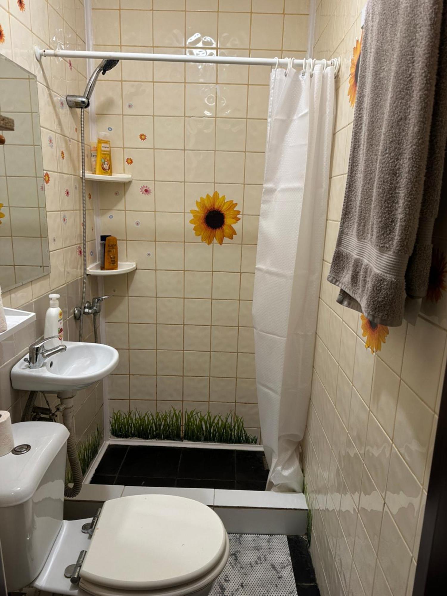 Economic Low Buget Downtown Studio Tiny Home On Street Piata Amzei บูคาเรสต์ ภายนอก รูปภาพ